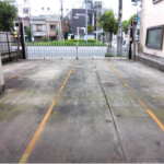 墨田区向島1-11-4 田山ガレージ