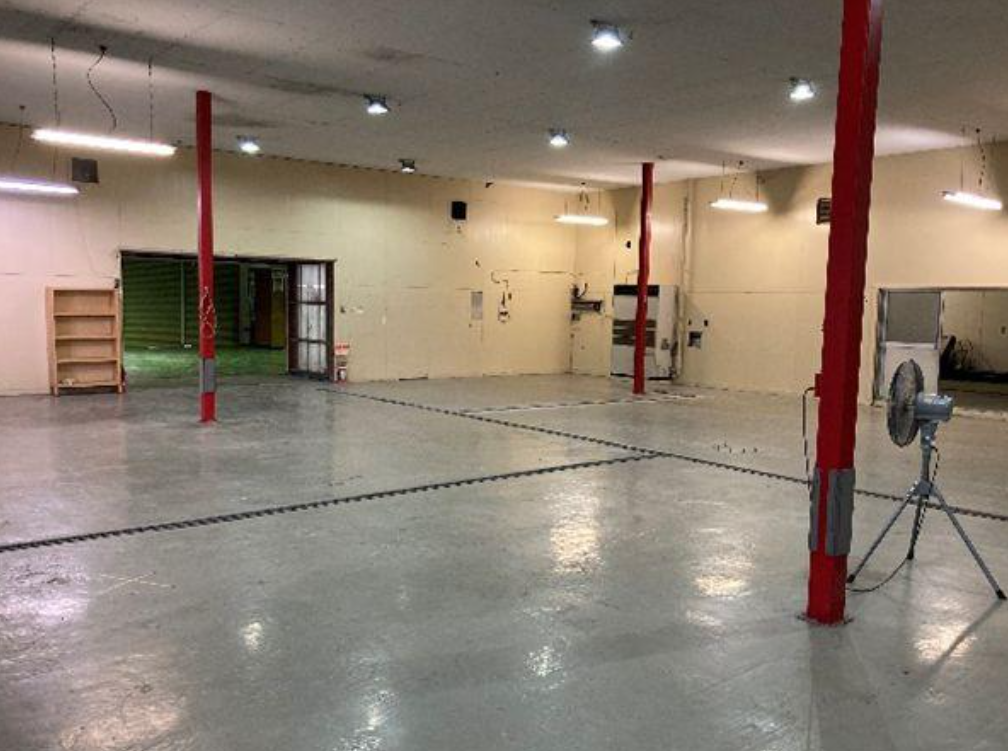 柏市逆井 三棟一括貸倉庫