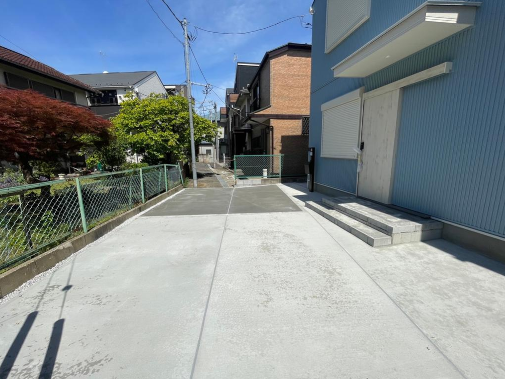 川崎市多摩区登戸2636-4 登戸貸倉庫