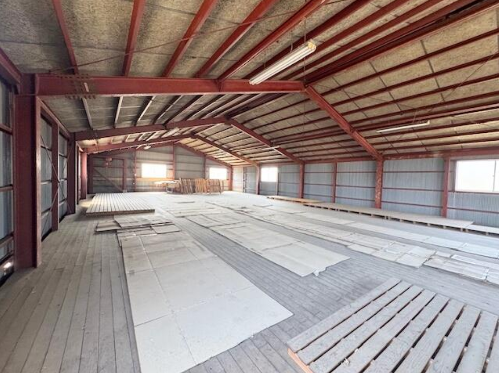 行田市谷郷3-2-13 谷郷貸倉庫