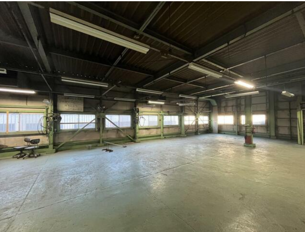 横須賀市内川1-4 内川１丁目工場・倉庫