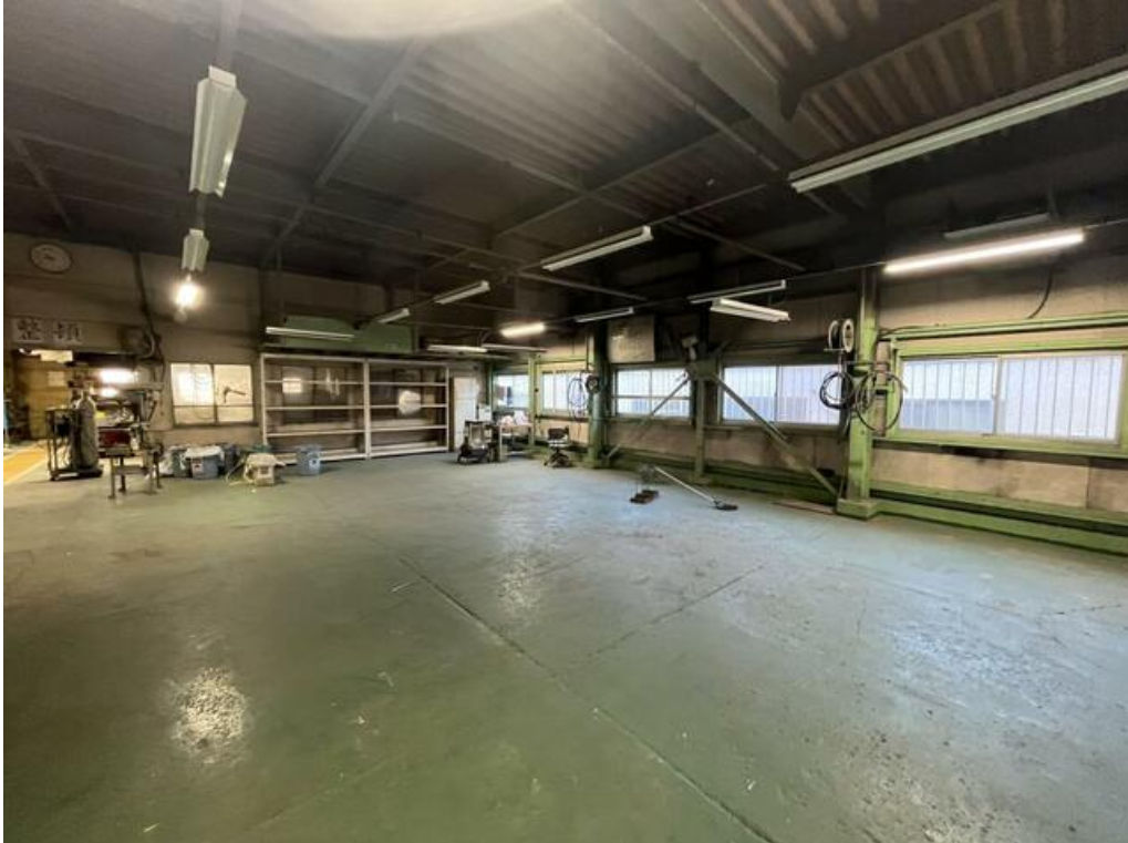 横須賀市内川1-4 内川１丁目工場・倉庫