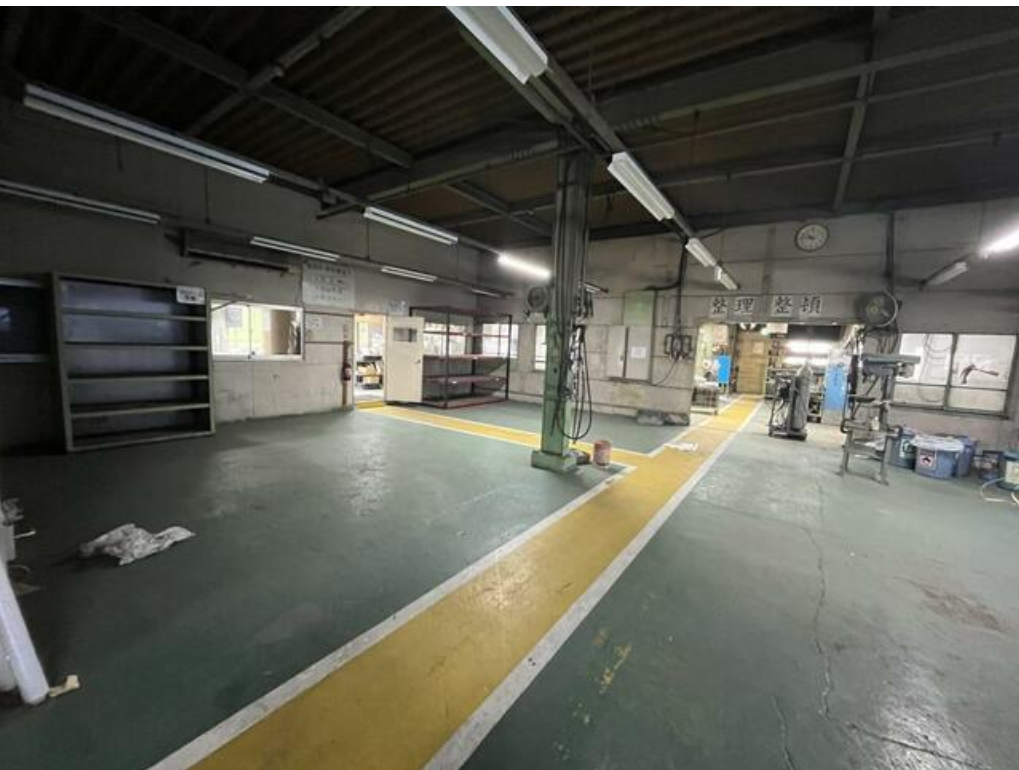 横須賀市内川1-4 内川１丁目工場・倉庫