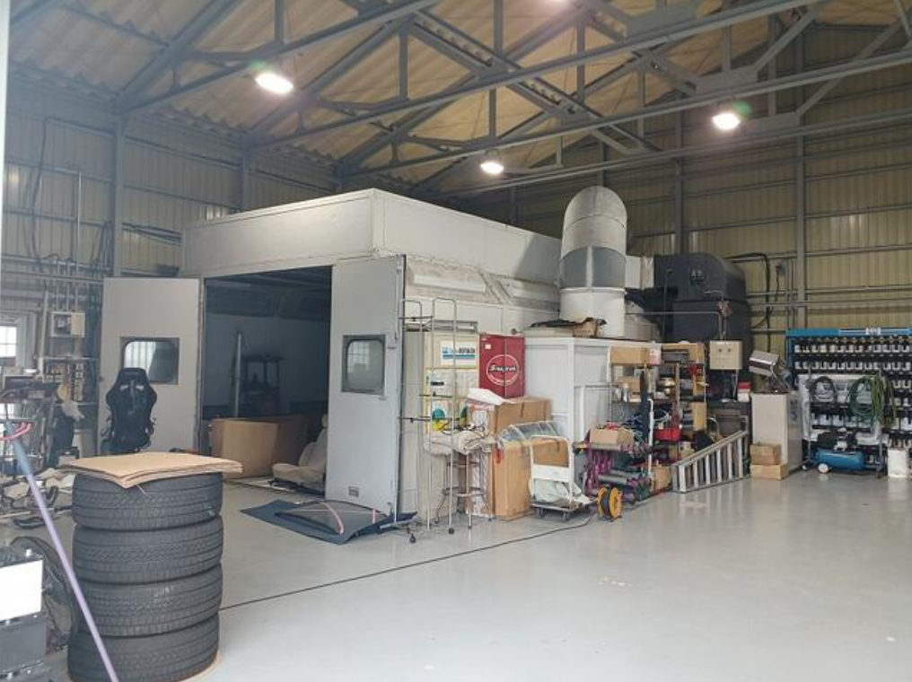 八潮市大字木曽根1035-1 八潮市木曽根倉庫