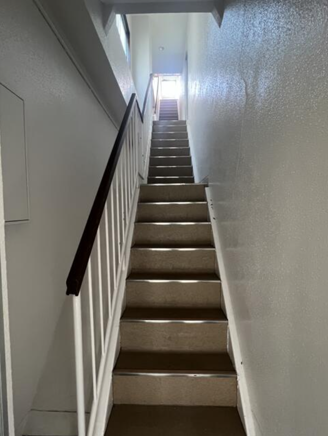 横浜市鶴見区潮田町４丁目 マエシロ電気ビル