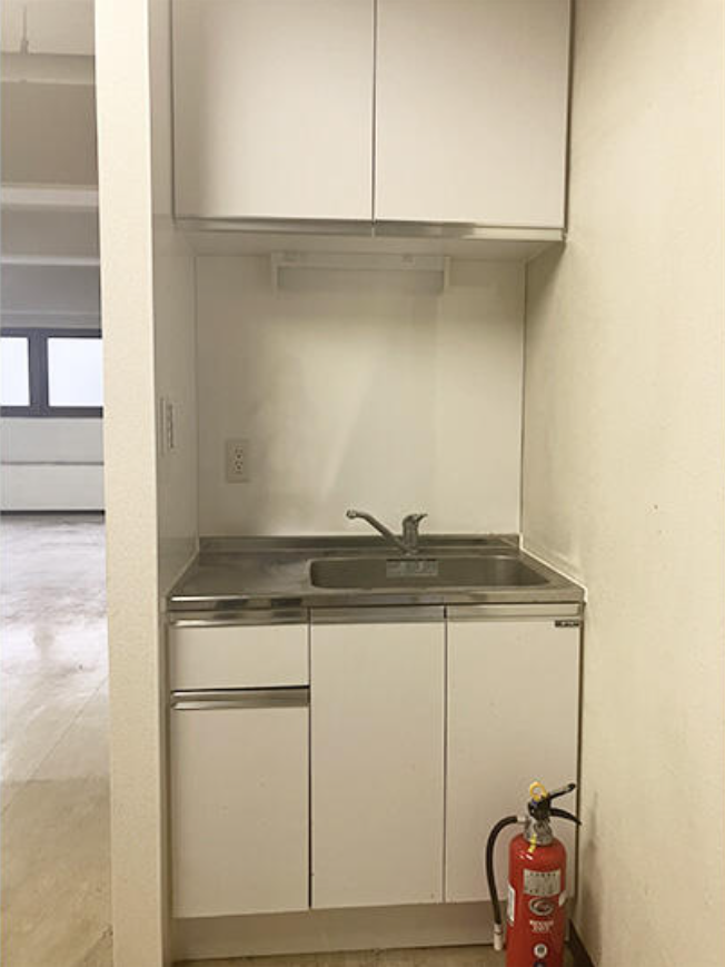 品川区東大井1-3-6 鈴木洋食器店鈴木ビル