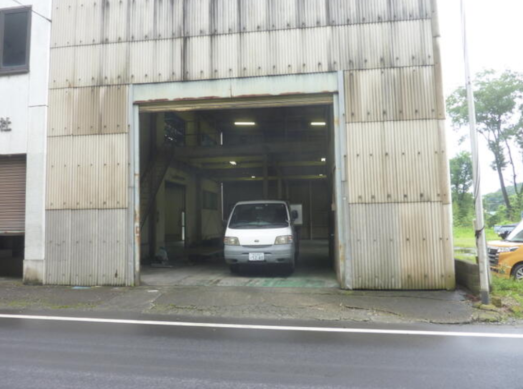 入間郡越生町大字黒岩299-1 越生倉庫