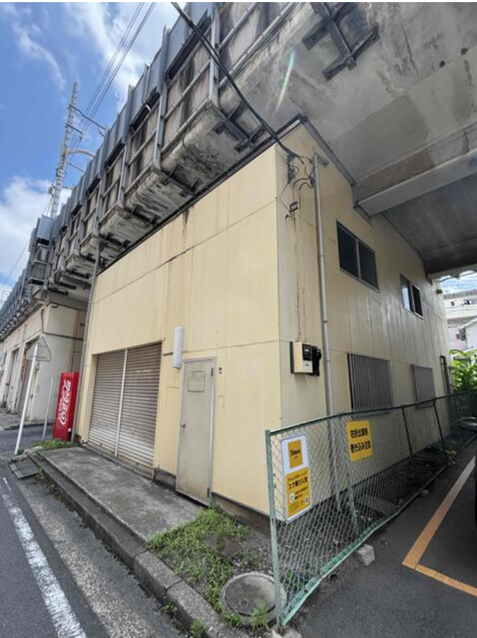 横浜市港北区岸根町129-1 新横浜貸倉庫の画像