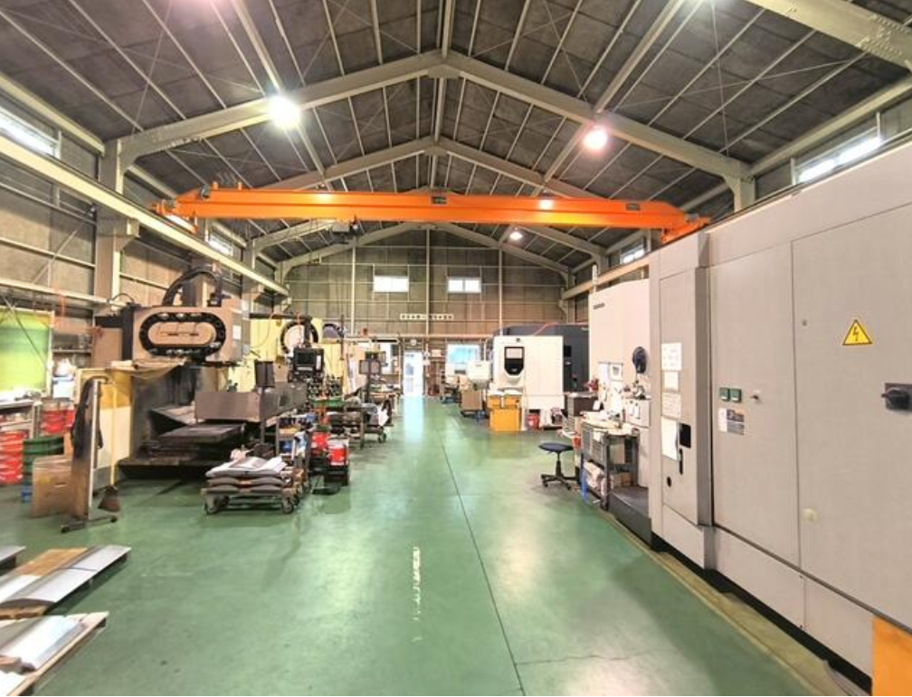 綾瀬市吉岡東4-9-35 鈴木リース工場