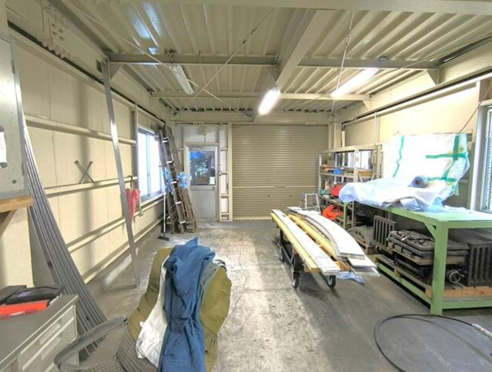 綾瀬市吉岡東4-9-35 鈴木リース工場