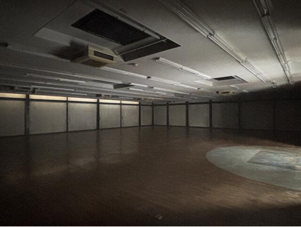 蓮田市関山1-2 蓮田店舗倉庫