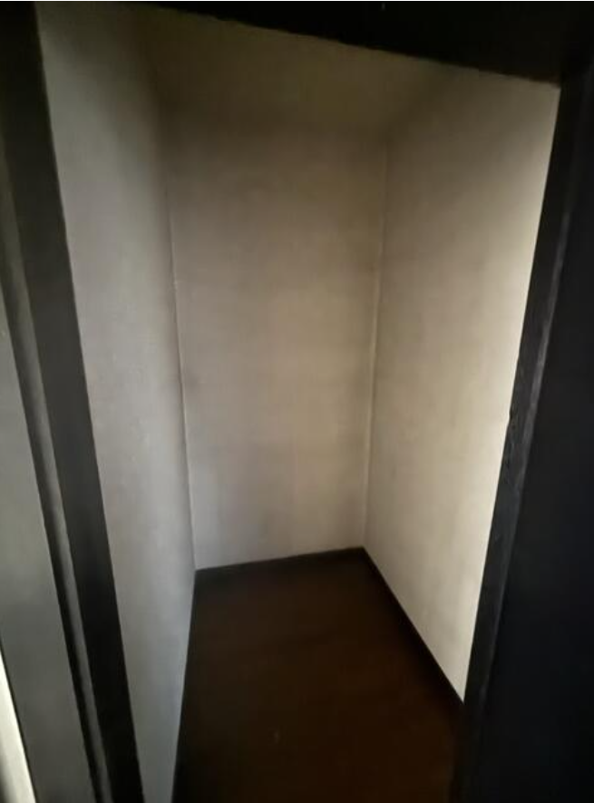 蓮田市関山1-2 蓮田店舗倉庫