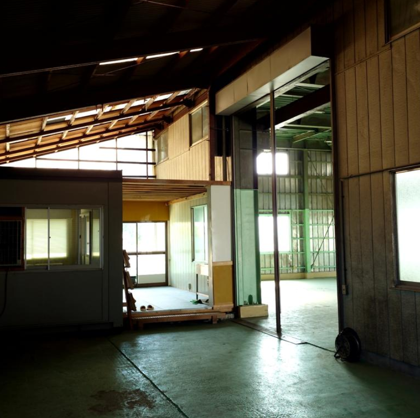 越谷市七左町8-137-2 新越谷貸倉庫