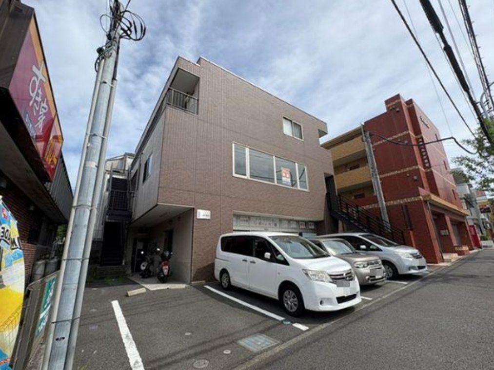 横浜市神奈川区片倉1-8-3 片倉町貸倉庫