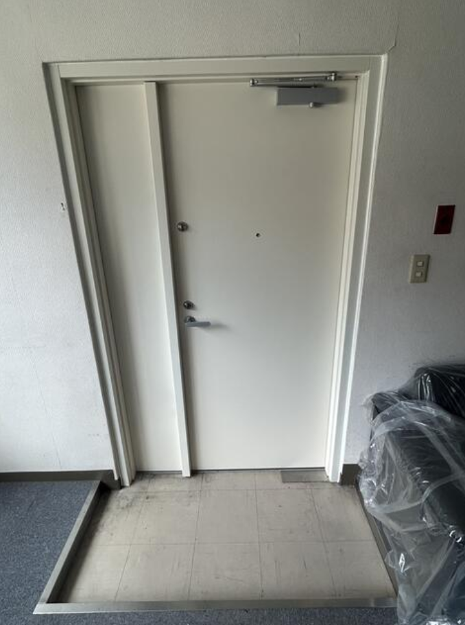 横浜市西区中央1-17-27 中央ビル