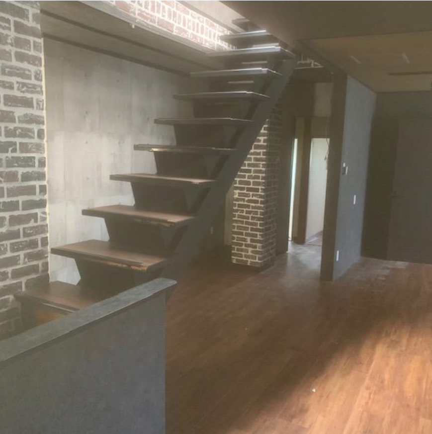 横浜市都筑区折本町1186 新羽貸倉庫