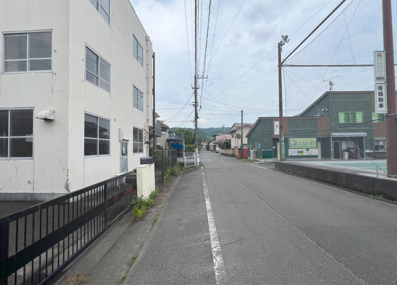 大井町上大井393　売倉庫