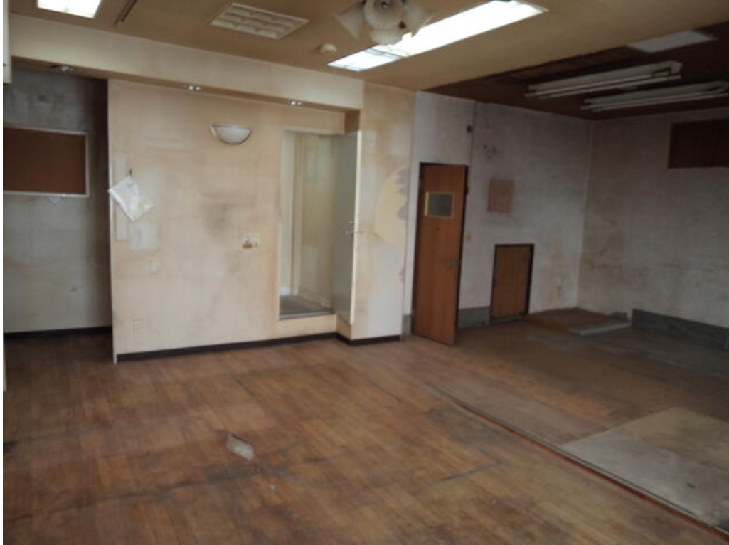 豊島区雑司が谷1-21-4 吉田ビル