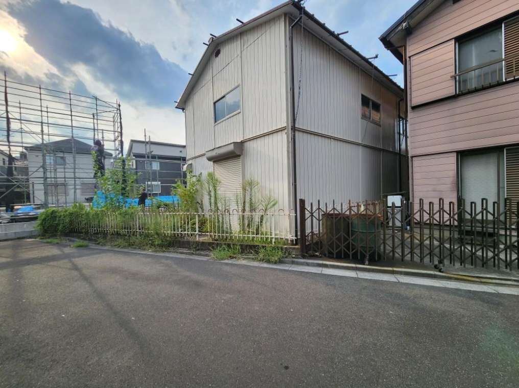 さいたま市緑区大字大間木1681-8 東浦和売倉庫