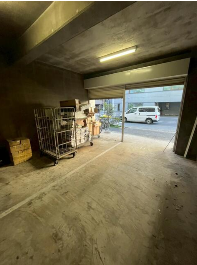 墨田区緑4-5-8 オーエム第一マンション倉庫・ガレージ