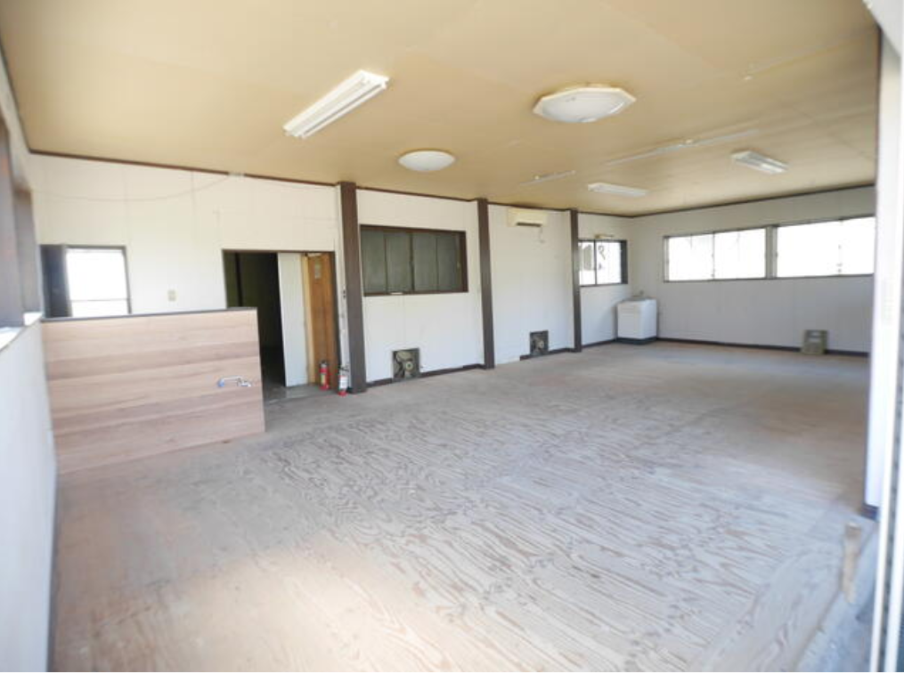 横浜市港南区日野7-15-11 ＡＹ貸倉庫