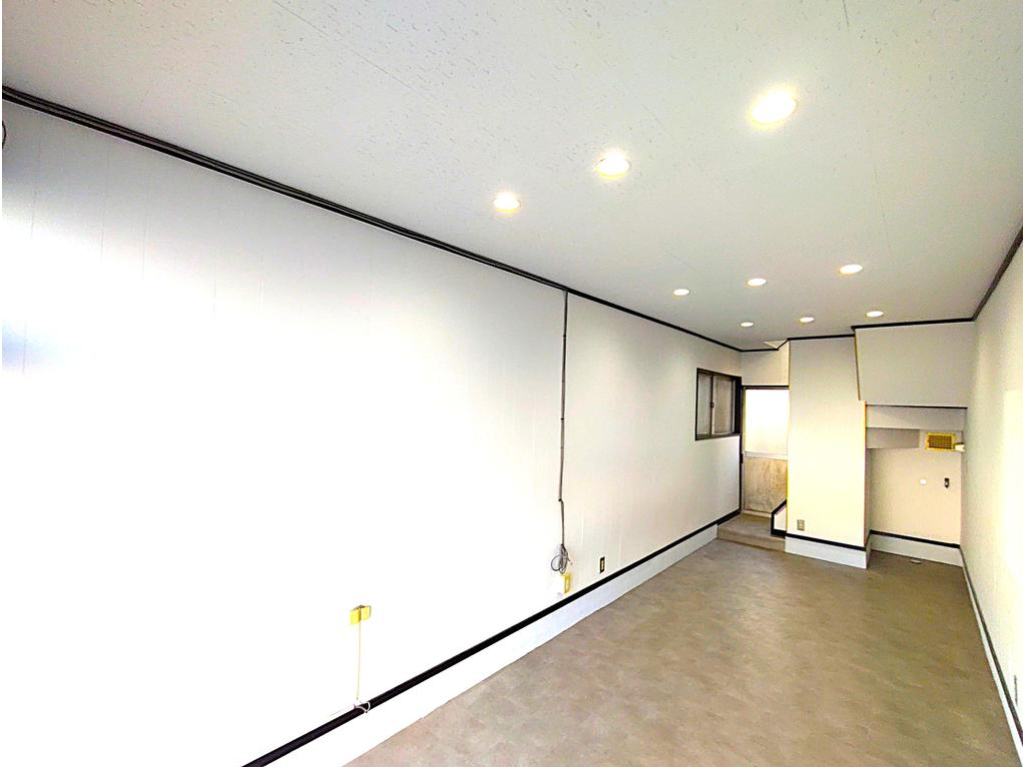 荒川区東尾久5-39-14 熊野前貸店舗