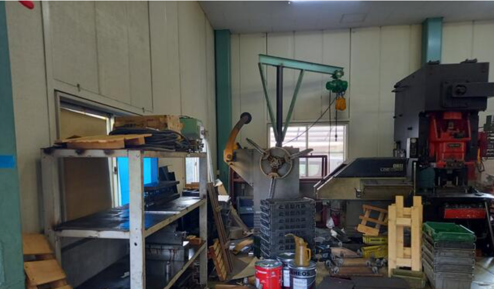 草加市柿木町711-2 柿木町売工場