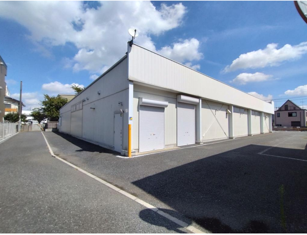 鴻巣市人形1-4-23 人形貸倉庫