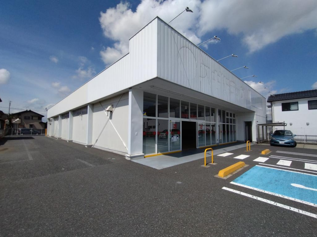 鴻巣市人形1-4-23 人形貸倉庫