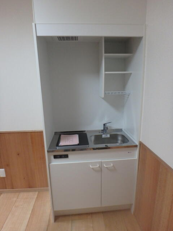 川口市八幡木2-12-2 第二河路ハイツ倉庫