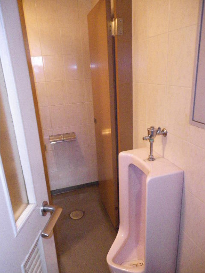 台東区東上野４丁目 上野貸倉庫