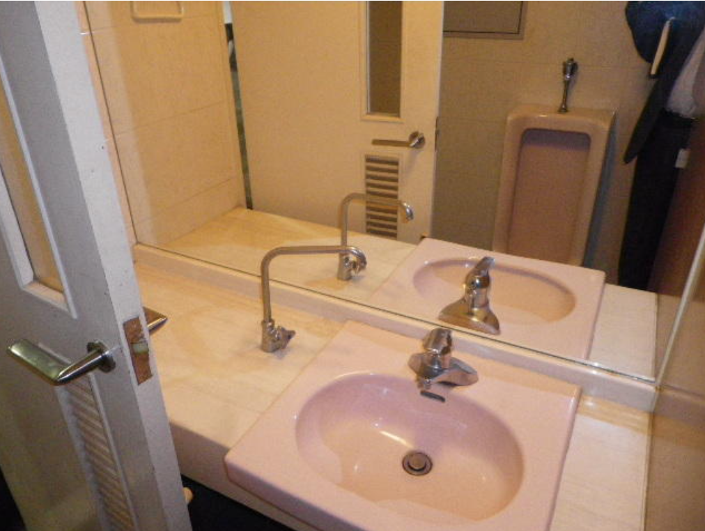 台東区東上野４丁目 上野貸倉庫