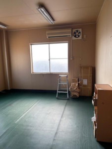 千葉市中央区鶴沢町3-12 鶴沢町売倉庫