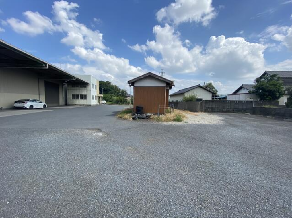 久喜市下清久字鶴ノ谷403-1 久喜配送センター