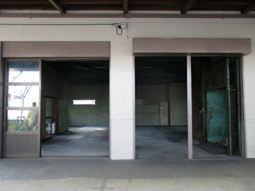 足立区入谷7-16-23 入谷倉庫