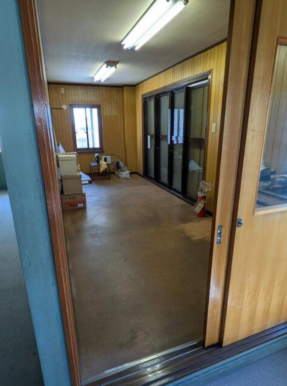 足立区入谷7-16-23 入谷倉庫