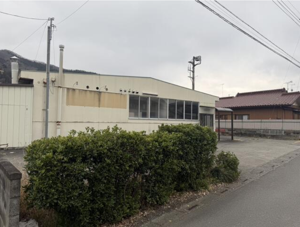 秩父郡皆野町大字皆野 親鼻売工場