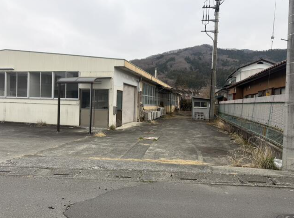 秩父郡皆野町大字皆野 親鼻売工場