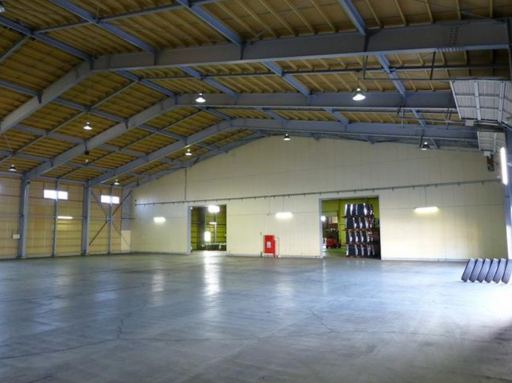 日高市大字新堀新田24-1 高麗川貸倉庫