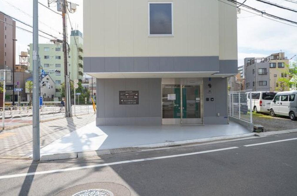 江東区亀戸8-21-2 ストレージ王亀戸トランクルーム