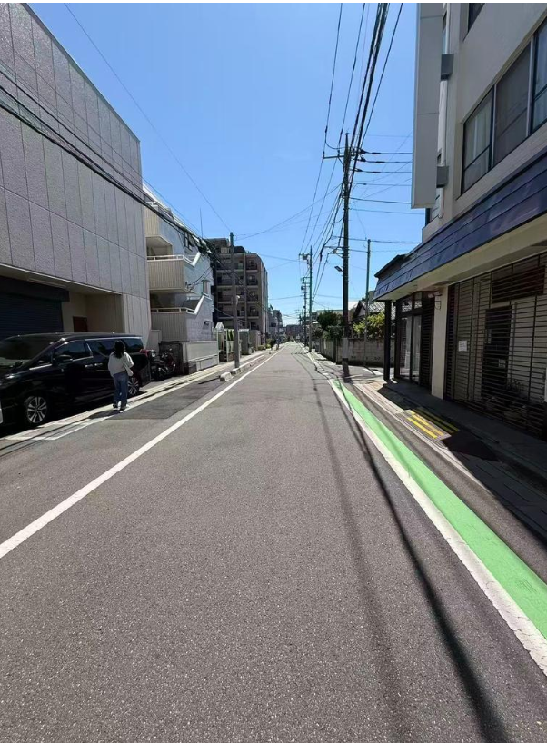 草加市谷塚1-4-30 谷塚貸倉庫