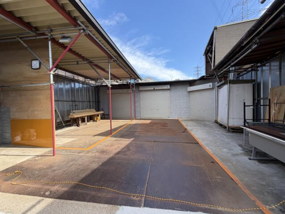 府中市西府町5-5-17 西府ガレージ