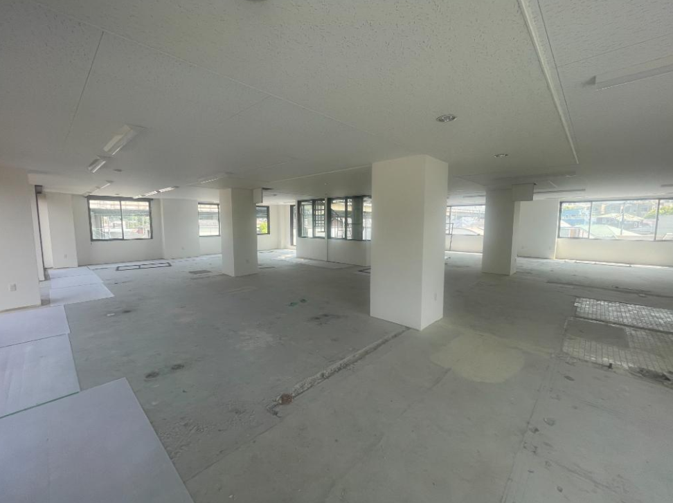 川崎市宮前区南野川2-48-20 東山田貸倉庫