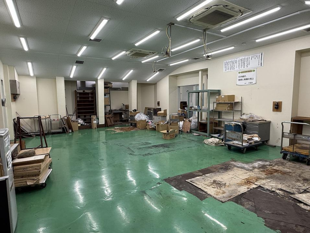 千葉市花見川区柏井町900 花見川倉庫作業所
