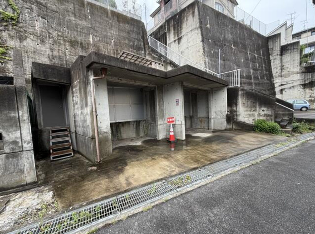 松戸市高塚新田138-24 高塚新田貸倉庫
