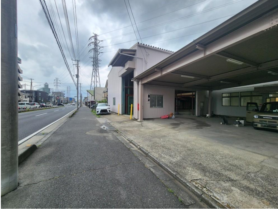 川口市坂下町3-31-10 鳩ヶ谷貨倉庫