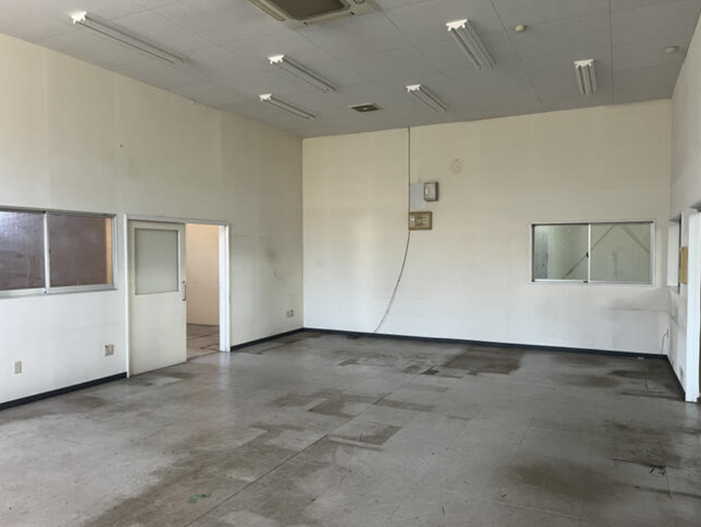 中郡大磯町国府本郷1192-1 大磯貸倉庫