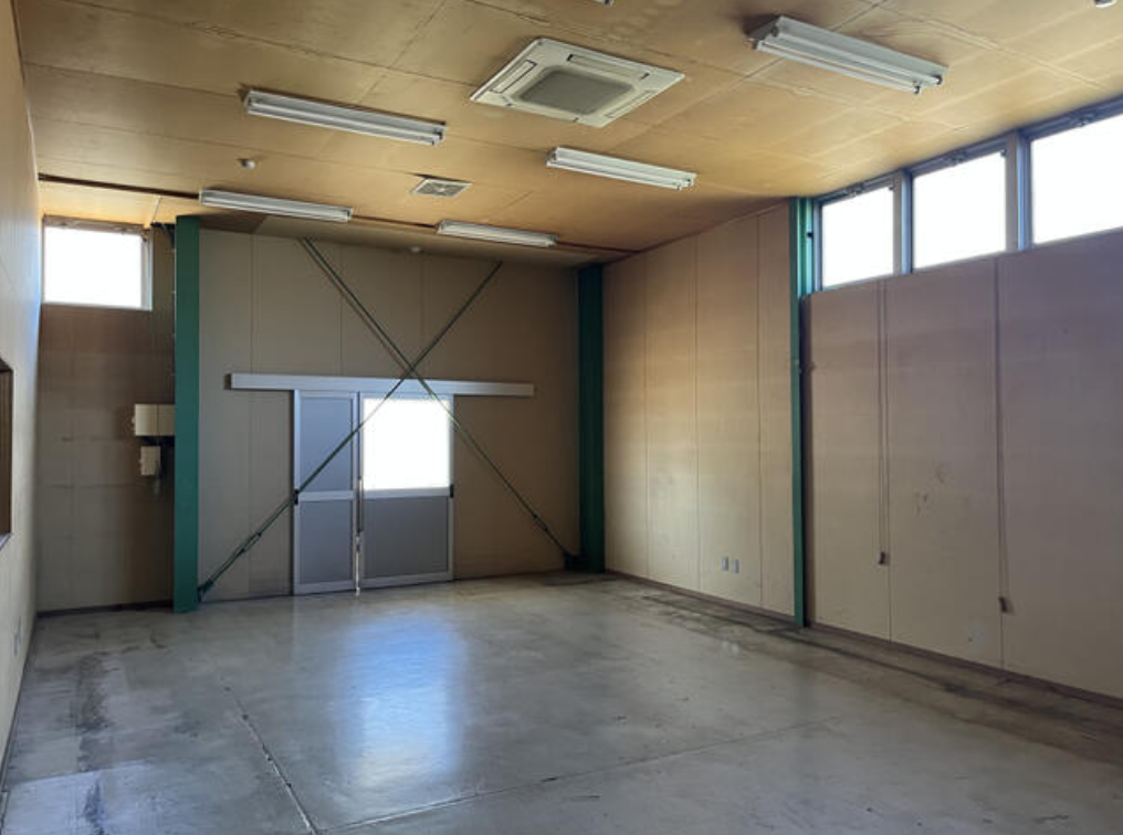 中郡大磯町国府本郷1192-1 大磯貸倉庫