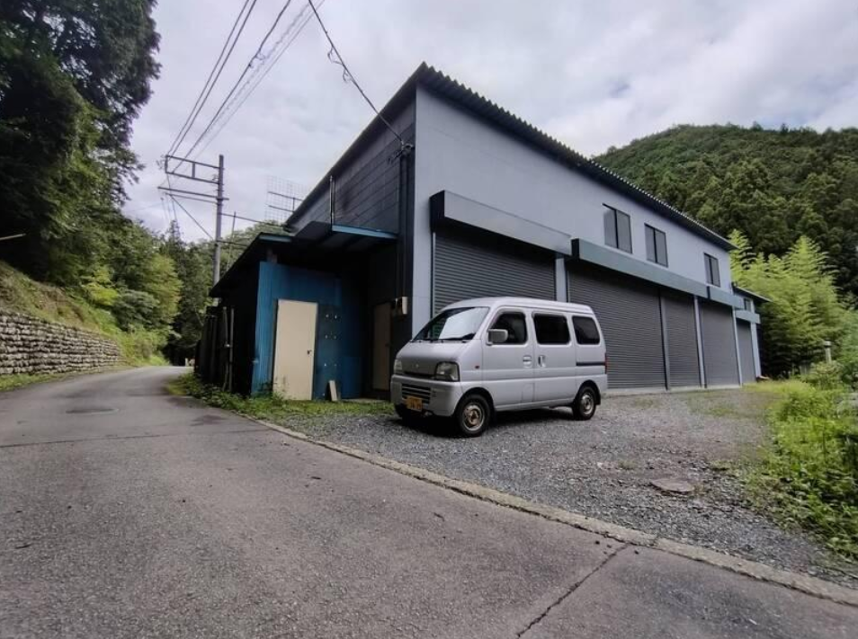 青梅市黒沢3-1532-2 黒沢貸工場
