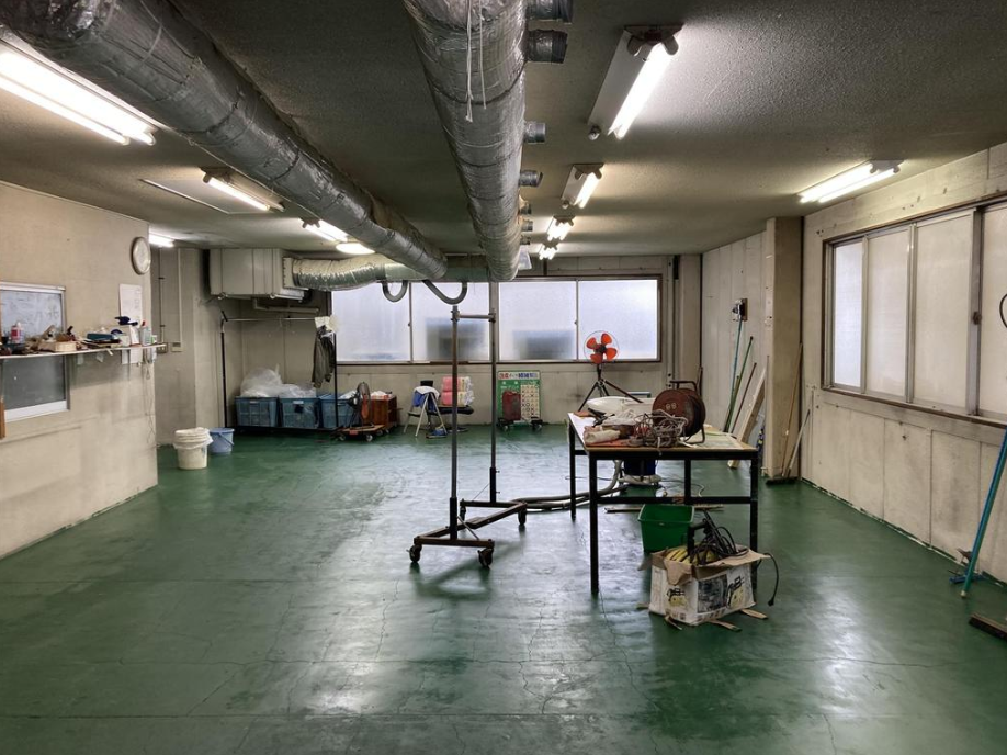 川崎市高津区久本3-13-2 久本３丁目倉庫